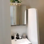 Eos Small House Pollonia