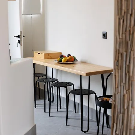 Eos Small House *