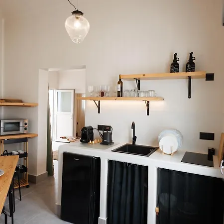 Eos Small House * Pollonia