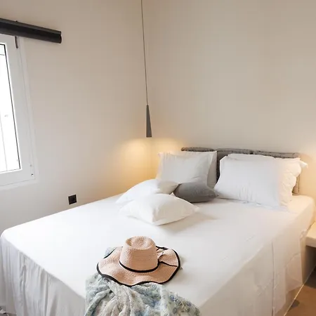 Eos Small House شقة